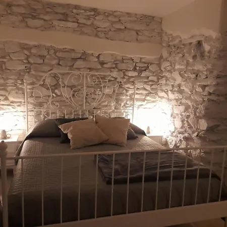 Ape Bianca - Mimosa Apartment Colico